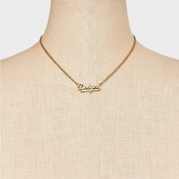 Bijoux Sport by Luv Aj MLB Gold Plated Nameplate Necklace - LA Dodgers
Gold NWT - Picture 2 of 7